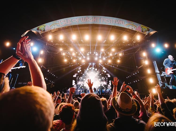 The Isle of Wight Festival marks the beginning of the UK’s music festival calendar and has featured great headline acts like the Rolling Stones, Paul McCartney, Coldplay