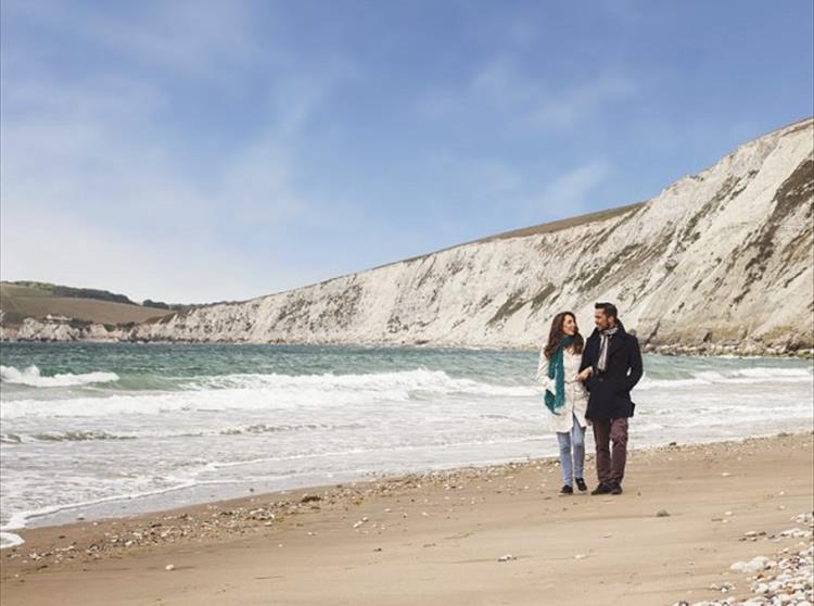 The Isle of Wight has long been the backdrop for the romantic - often drawn to Tennyson's romantic poetry 